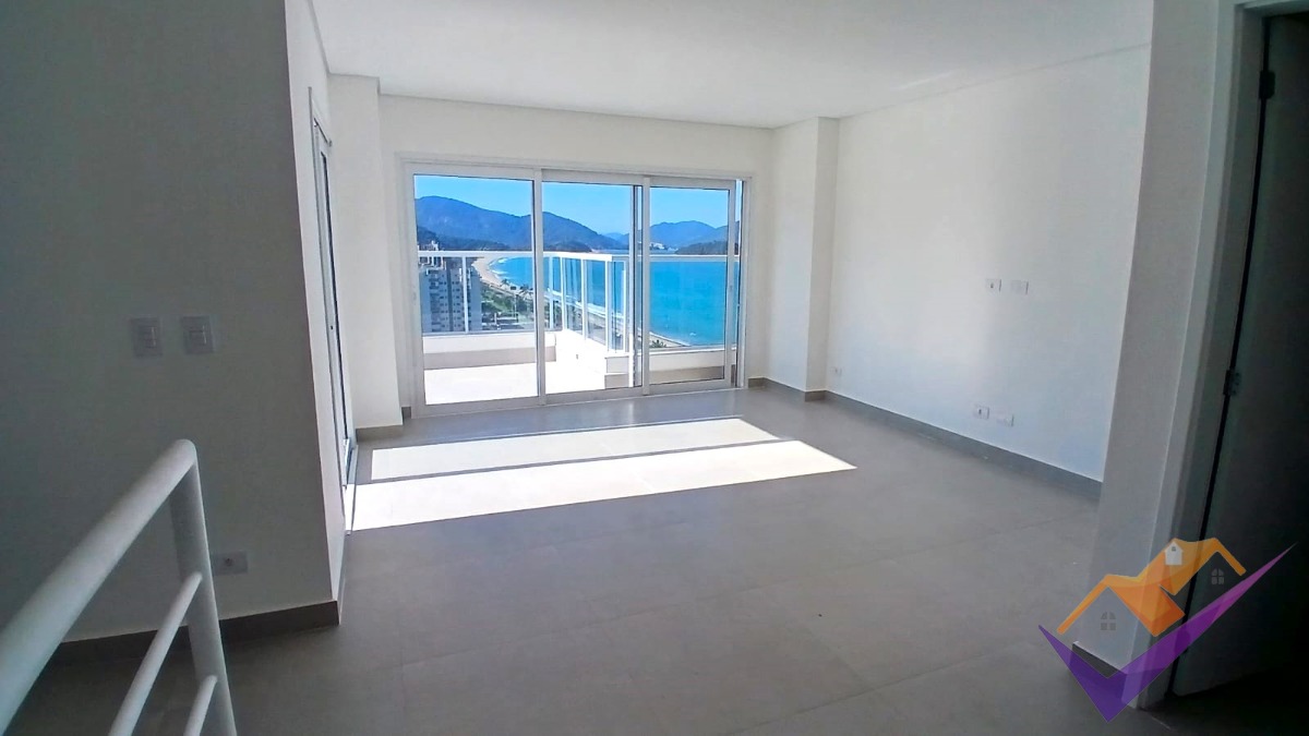 Cobertura dos Sonhos com Vista Panorâmica para o Mar e as Montanhas, Massaguaçu
