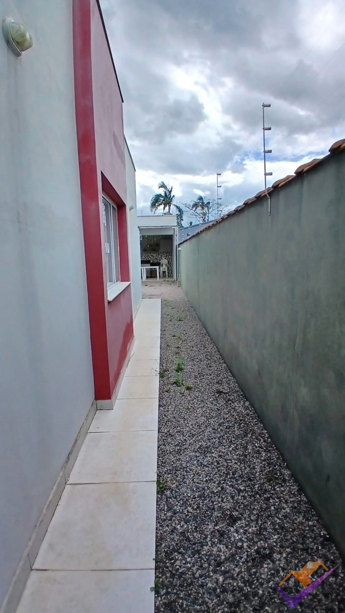 Ótima casa à venda em Massaguaçu, Caraguatatuba/SP.