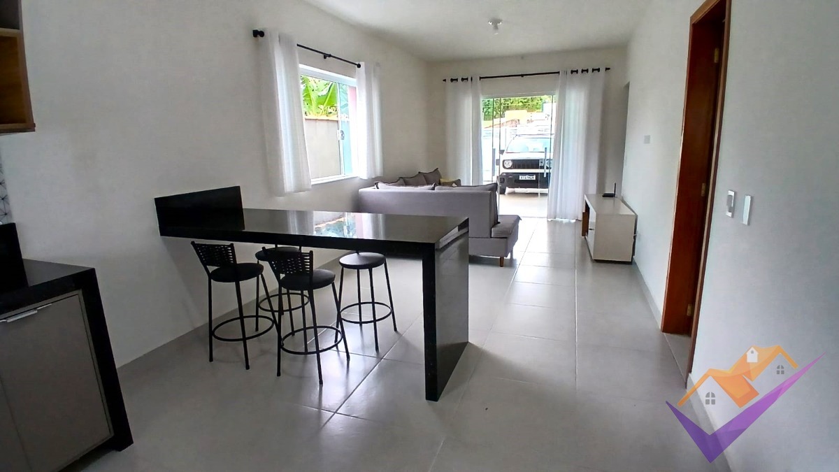 Ótima casa à venda em Massaguaçu, Caraguatatuba/SP.