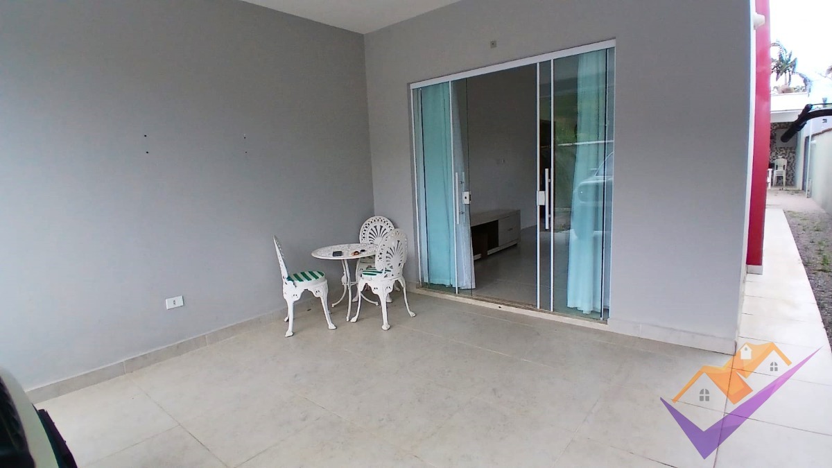 Ótima casa à venda em Massaguaçu, Caraguatatuba/SP.