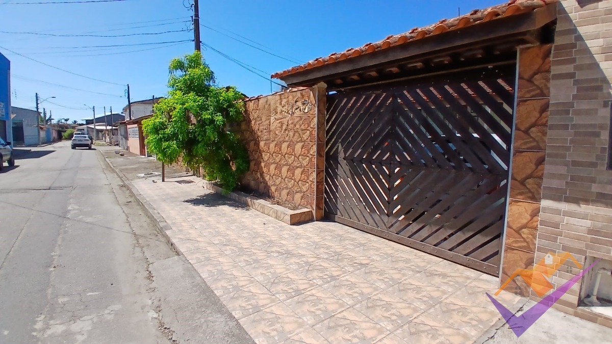 Casa, 6 quartos, 188 m² - Foto 2