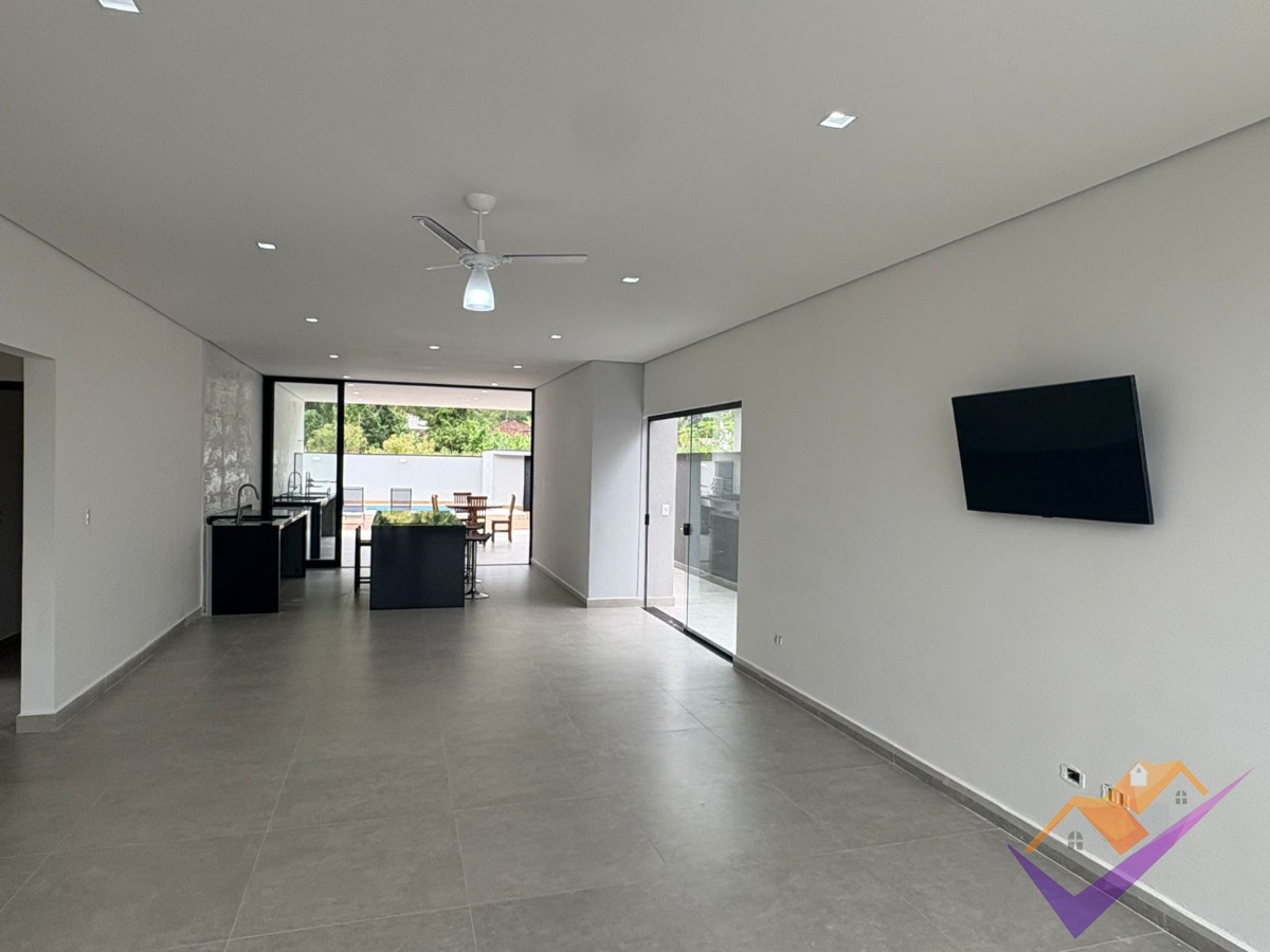 Casa, 3 quartos, 225 m² - Foto 15