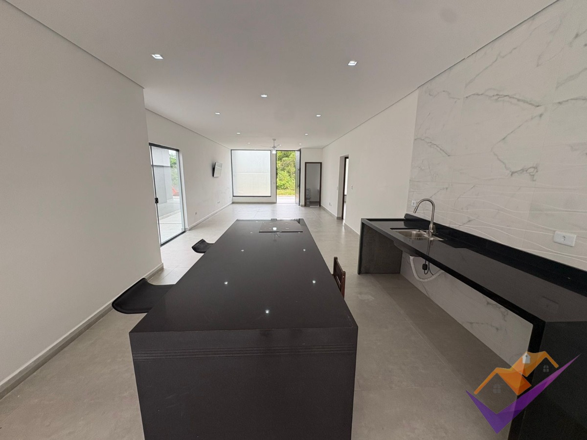 Casa, 3 quartos, 225 m² - Foto 16