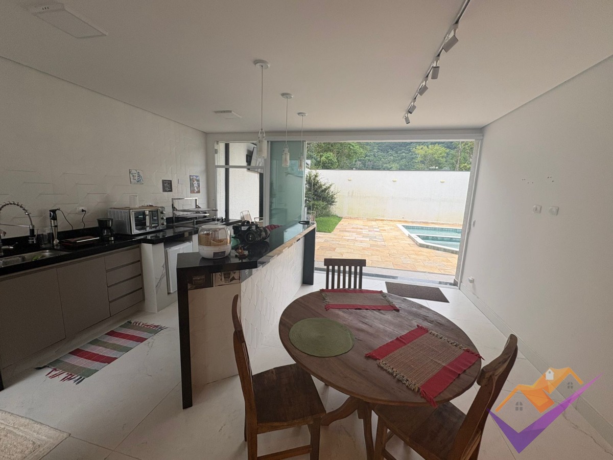 Casa, 4 quartos, 312 m² - Foto 8