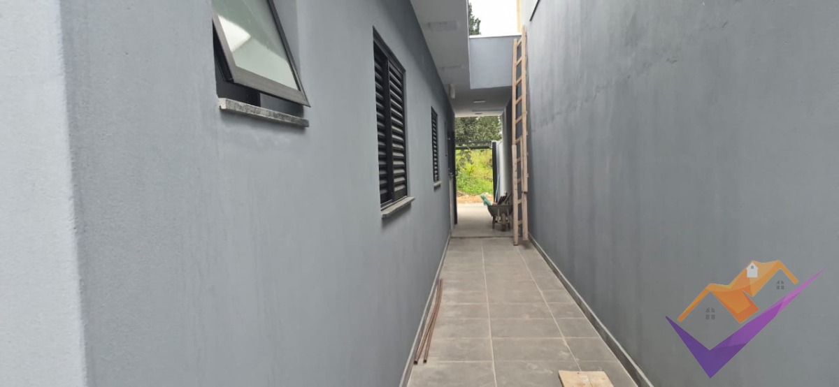 Casa nova com 2 dormitórios e suíte à venda no golfinho - foto 12