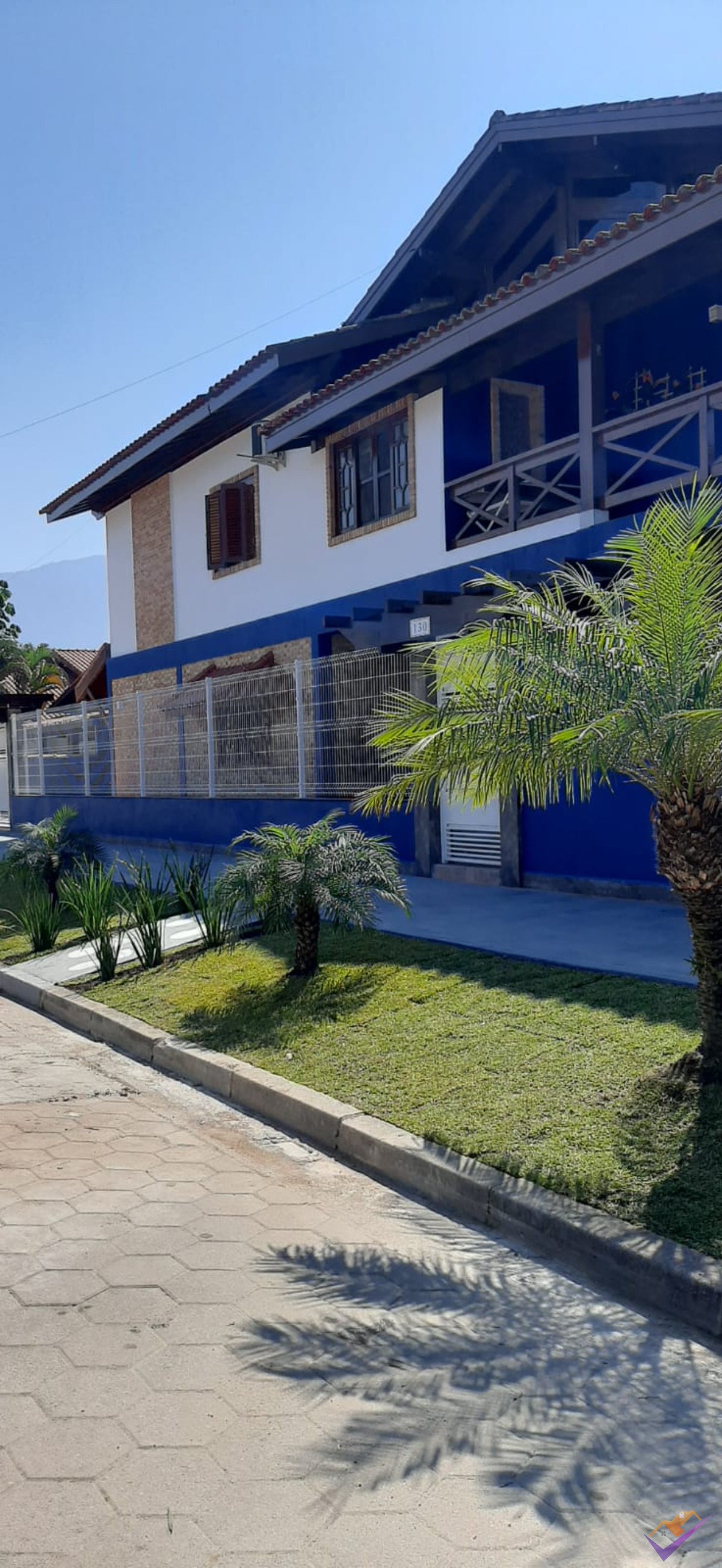 Maravilhosa residência no balneário capricórnio, localizada 