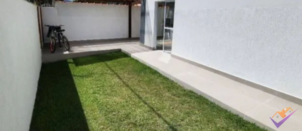 Triplex à venda em Massaguaçu, Caraguatatuba.