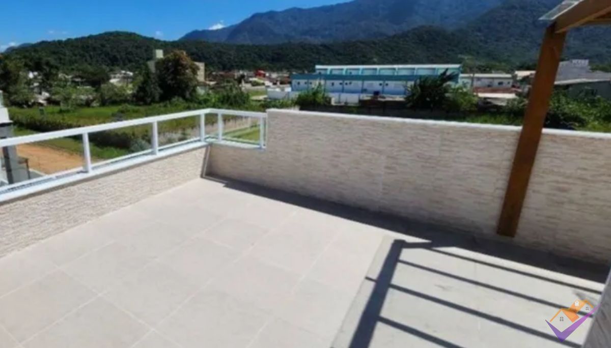 Triplex à venda em Massaguaçu, Caraguatatuba.