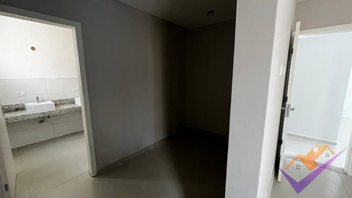 Casa, 4 quartos, 223 m² - Foto 9