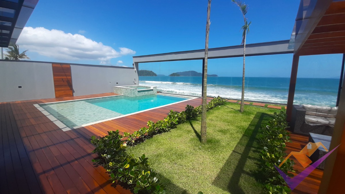 Excelente Casa à venda, Pé na Areia, Massaguaçu, Caraguatatuba/SP.