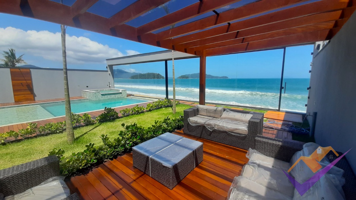 Excelente Casa à venda, Pé na Areia, Massaguaçu, Caraguatatuba/SP.