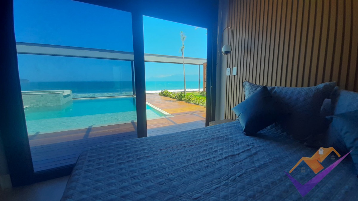 Excelente Casa à venda, Pé na Areia, Massaguaçu, Caraguatatuba/SP.