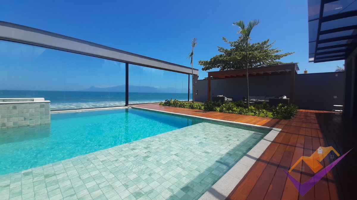 Excelente Casa à venda, Pé na Areia, Massaguaçu, Caraguatatuba/SP.