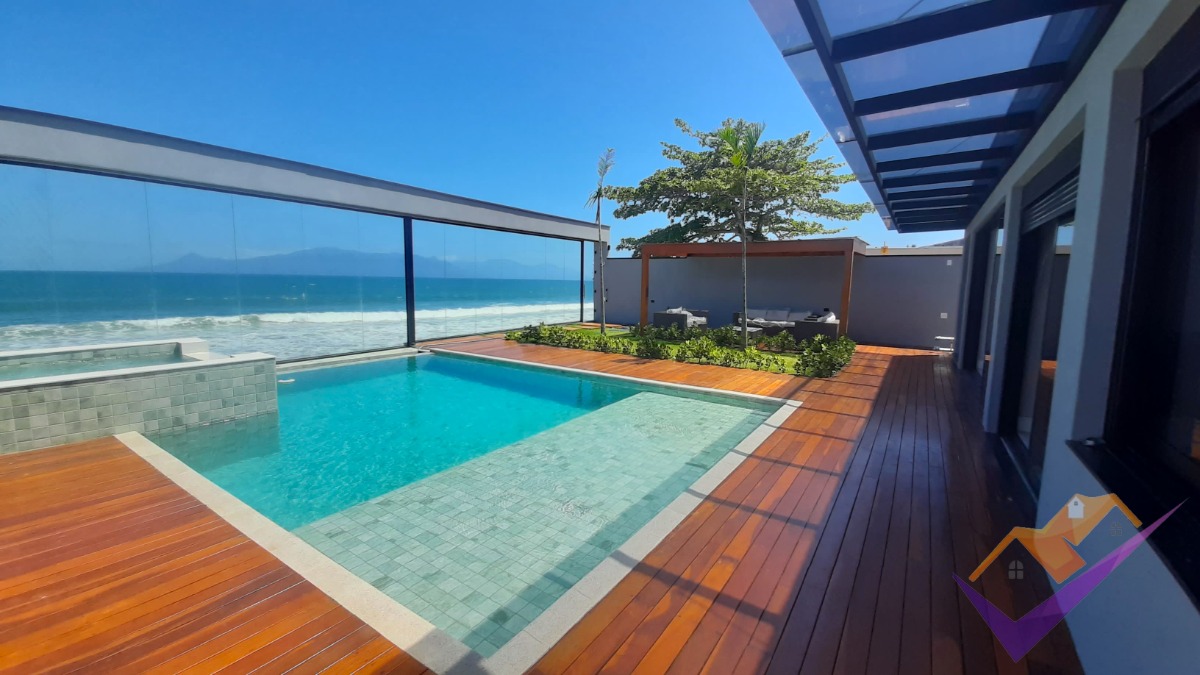 Excelente Casa à venda, Pé na Areia, Massaguaçu, Caraguatatuba/SP.